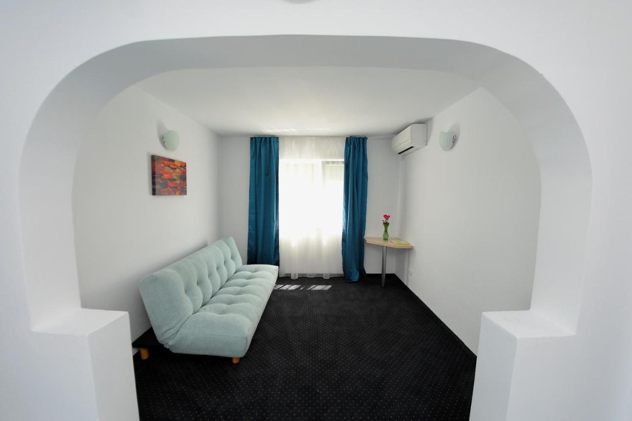 Apartamente Liliacul จูปิเตอร์ ภายนอก รูปภาพ