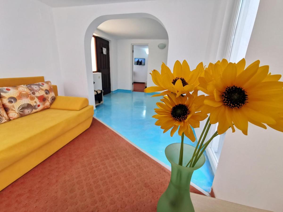 Apartamente Liliacul จูปิเตอร์ ภายนอก รูปภาพ